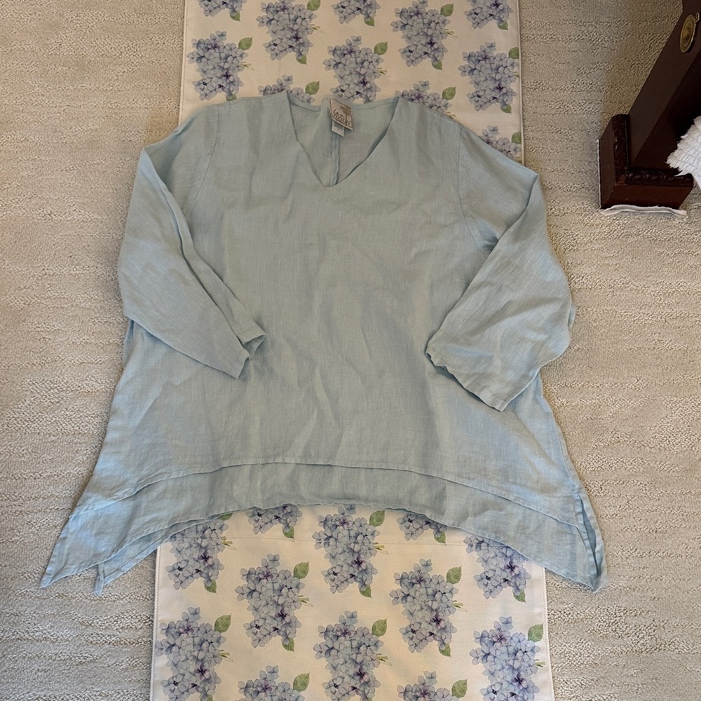 Light Blue V-Neck Tunic Top
